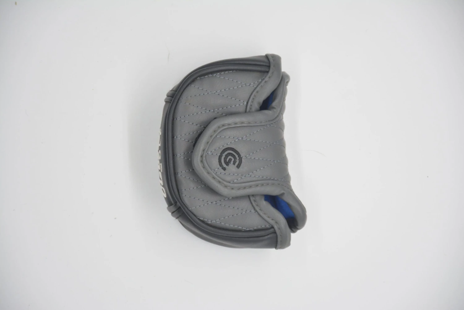 Cleveland Huntington Beach Soft Putter Headcover 4 Cleveland Huntington Beach Soft Putter Headcover - Image 2