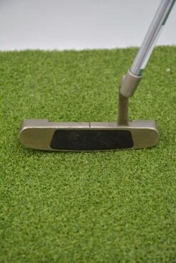 Odyssey DF990 33" -Finest Golf Store 5533C38A 5DA6 49FA 9413 7FF127B8A2D9