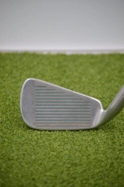 Lynx Parallax 4 Iron R Flex -Finest Golf Store ADE6251A AFB7 411A BBBF 3B2FC1F28FFD