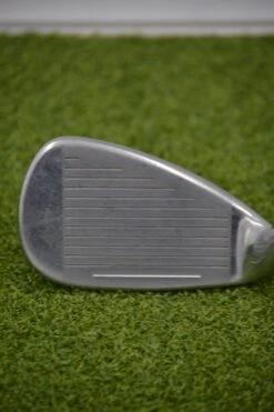 Cobra SZ 7 Iron SR Flex -Finest Golf Store DSC 0321 fbd5c6f3 f707 41f3 a735 11eeb6104600