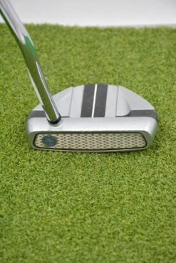 Lefty Odyssey Works V-Line Versa 36" -Finest Golf Store EA4DD3E9 8E52 45D3 A394 DA4BEE1C5D5F